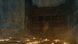 extant_GameOfThrones_4x09-TheWatchersOnTheWall_3791