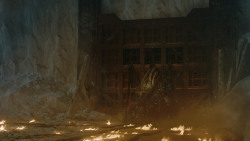 extant_GameOfThrones_4x09-TheWatchersOnTheWall_3794