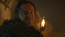 extant_GameOfThrones_4x09-TheWatchersOnTheWall_3898