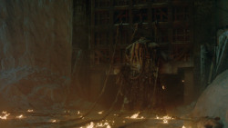 extant_GameOfThrones_4x09-TheWatchersOnTheWall_3931