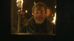 extant_GameOfThrones_4x09-TheWatchersOnTheWall_3933