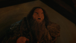 extant_GameOfThrones_4x09-TheWatchersOnTheWall_3993