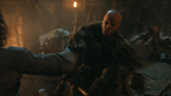 extant_GameOfThrones_4x09-TheWatchersOnTheWall_4316