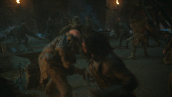 extant_GameOfThrones_4x09-TheWatchersOnTheWall_4320