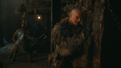 extant_GameOfThrones_4x09-TheWatchersOnTheWall_4345