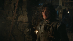 extant_GameOfThrones_4x09-TheWatchersOnTheWall_4393