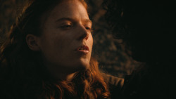 extant_GameOfThrones_4x09-TheWatchersOnTheWall_4497
