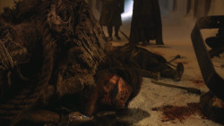 extant_GameOfThrones_4x09-TheWatchersOnTheWall_4987