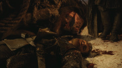 extant_GameOfThrones_4x09-TheWatchersOnTheWall_5004