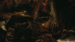 extant_GameOfThrones_4x09-TheWatchersOnTheWall_5040