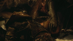 extant_GameOfThrones_4x09-TheWatchersOnTheWall_5041