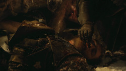extant_GameOfThrones_4x09-TheWatchersOnTheWall_5046