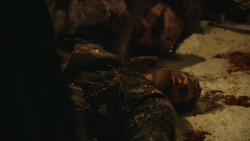 extant_GameOfThrones_4x09-TheWatchersOnTheWall_5063