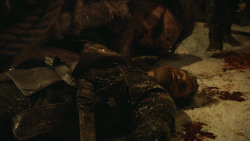 extant_GameOfThrones_4x09-TheWatchersOnTheWall_5065