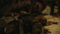 extant_GameOfThrones_4x09-TheWatchersOnTheWall_5066