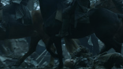 extant_GameOfThrones_4x10-TheChildren_0879