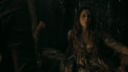 extant_GameOfThrones_5x01-TheWarsToCome_0242
