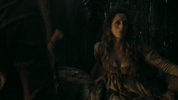 extant_GameOfThrones_5x01-TheWarsToCome_0246
