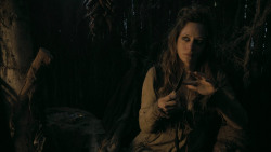 extant_GameOfThrones_5x01-TheWarsToCome_0283