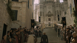 extant_GameOfThrones_5x01-TheWarsToCome_0501