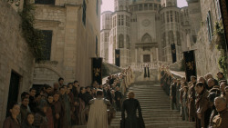 extant_GameOfThrones_5x01-TheWarsToCome_0502