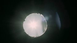 extant_GameOfThrones_5x01-TheWarsToCome_0813