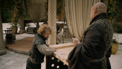 extant_GameOfThrones_5x01-TheWarsToCome_0923