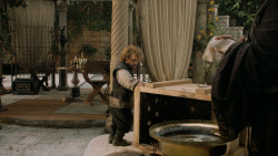 extant_GameOfThrones_5x01-TheWarsToCome_0945