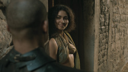extant_GameOfThrones_5x01-TheWarsToCome_1310