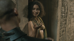 extant_GameOfThrones_5x01-TheWarsToCome_1314