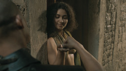 extant_GameOfThrones_5x01-TheWarsToCome_1316