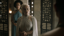 extant_GameOfThrones_5x01-TheWarsToCome_1534