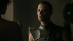 extant_GameOfThrones_5x01-TheWarsToCome_1687