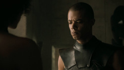 extant_GameOfThrones_5x01-TheWarsToCome_1714