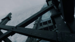 extant_GameOfThrones_5x01-TheWarsToCome_1977