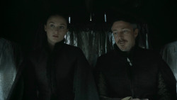 extant_GameOfThrones_5x01-TheWarsToCome_2685