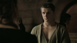 extant_GameOfThrones_5x01-TheWarsToCome_2816