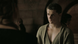 extant_GameOfThrones_5x01-TheWarsToCome_2817