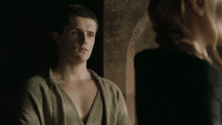 extant_GameOfThrones_5x01-TheWarsToCome_2894
