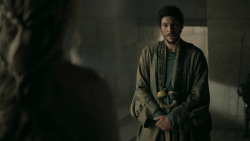 extant_GameOfThrones_5x01-TheWarsToCome_3755