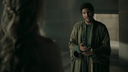 extant_GameOfThrones_5x01-TheWarsToCome_3847