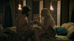 extant_GameOfThrones_5x01-TheWarsToCome_3906
