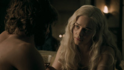 extant_GameOfThrones_5x01-TheWarsToCome_4026