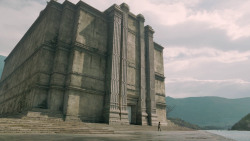 extant_GameOfThrones_5x02-TheHouseOfBlackAndWhite_0251