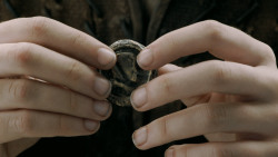 extant_GameOfThrones_5x02-TheHouseOfBlackAndWhite_0340