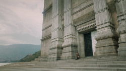 extant_GameOfThrones_5x02-TheHouseOfBlackAndWhite_0399