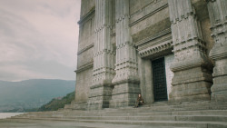 extant_GameOfThrones_5x02-TheHouseOfBlackAndWhite_0405