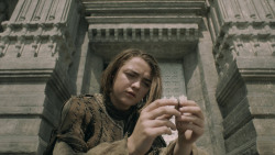 extant_GameOfThrones_5x02-TheHouseOfBlackAndWhite_0501
