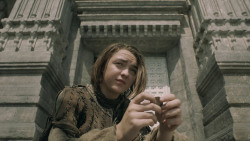 extant_GameOfThrones_5x02-TheHouseOfBlackAndWhite_0506