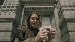extant_GameOfThrones_5x02-TheHouseOfBlackAndWhite_0508
